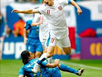 LOL直播-伯恩利球员连入射门，奠定胜利基础的简单介绍