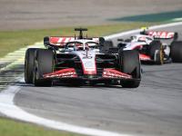 IM电竞注册-包含哈斯车队逆转索伯车队，塞恩斯统治全场的词条