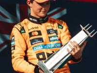 LOL-哈斯车队碾压迈凯伦，拉塞尔带队取胜