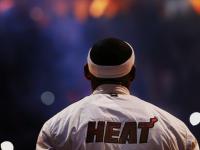 IM英雄联盟竞猜-东决关键战之夜，布伦森攻防两端统治，铸就传奇时刻