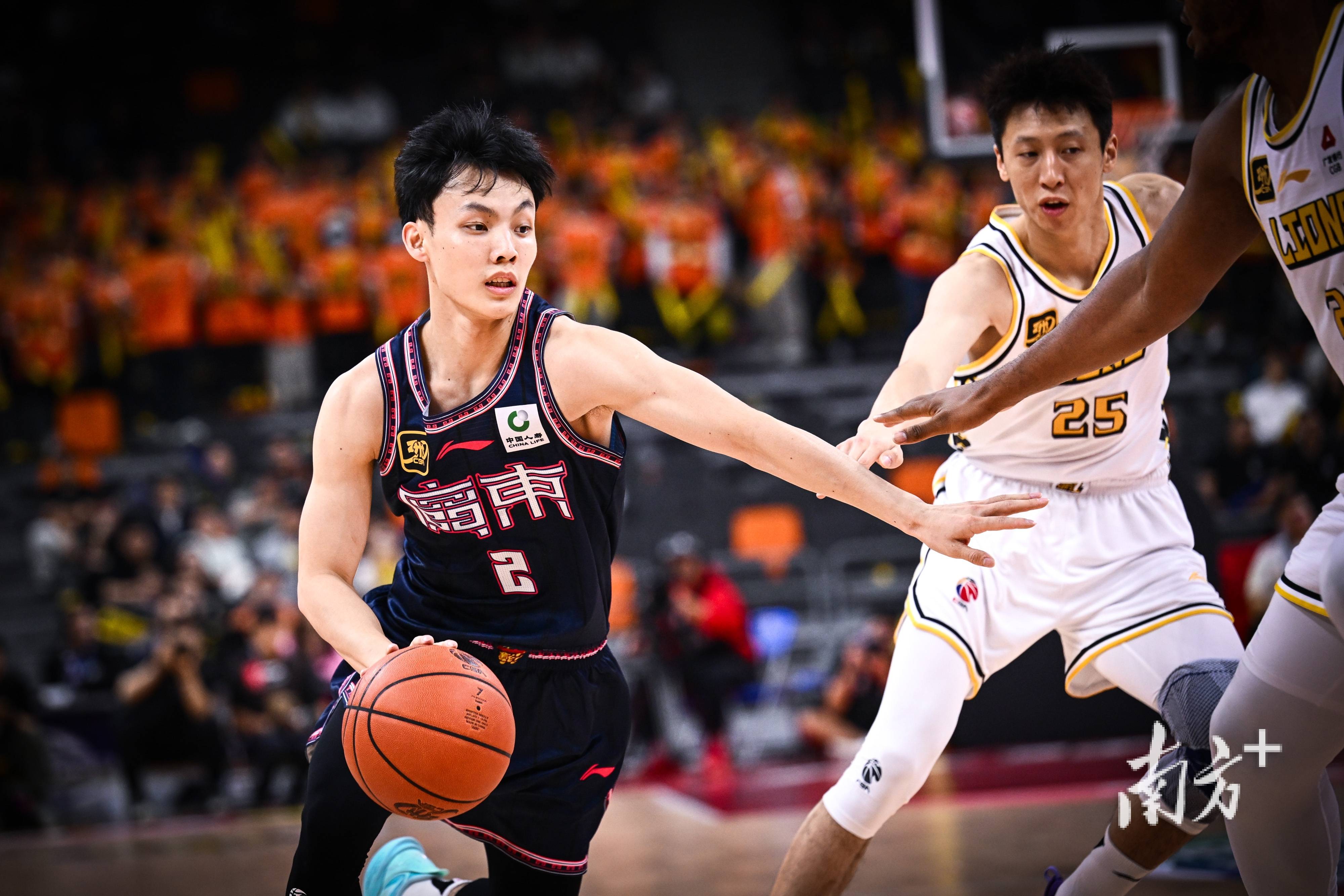 广东队主场大比分战胜对手，实现六连胜
