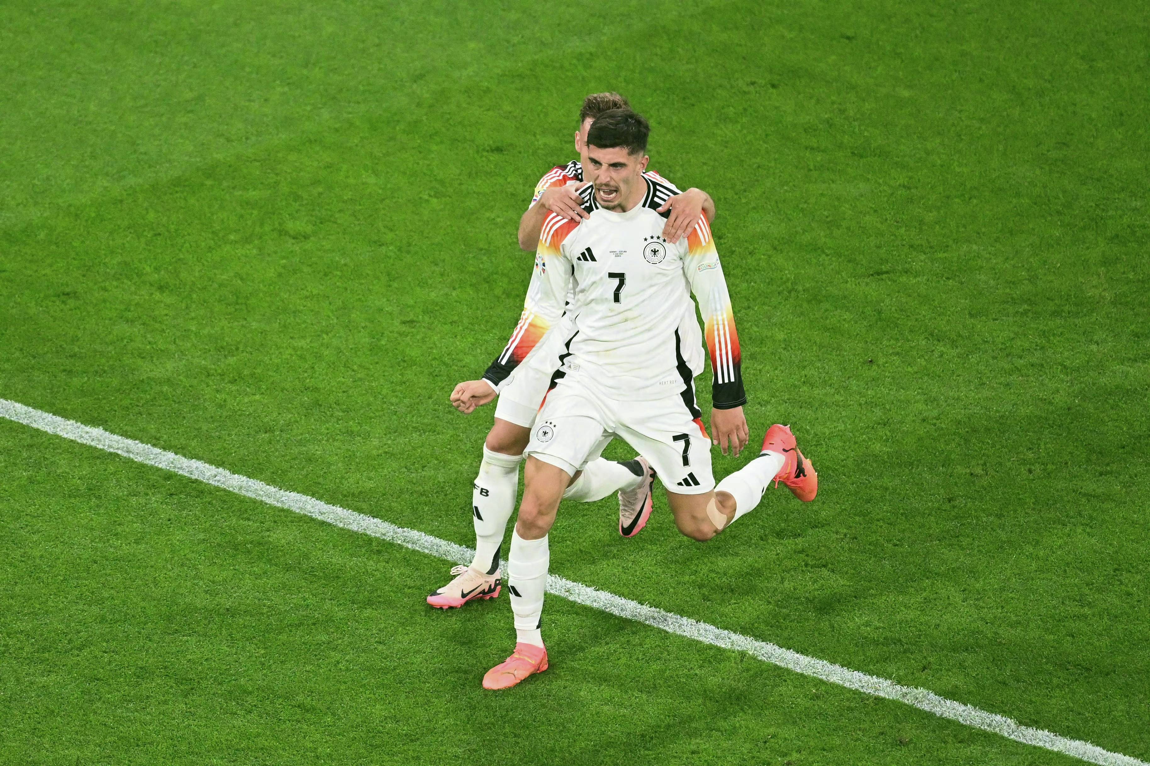 苏格兰主场大胜暂时保持第一 苏格兰主场大胜暂时保持第一