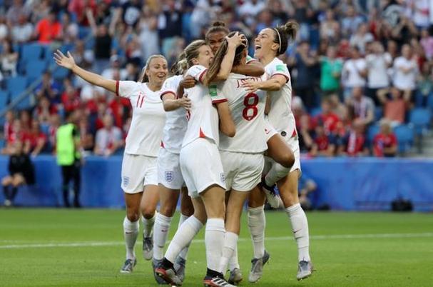 日本女足联赛新星崭露头角,赢得球迷喝彩 日本女足联赛新星崭露头角,赢得球迷喝彩