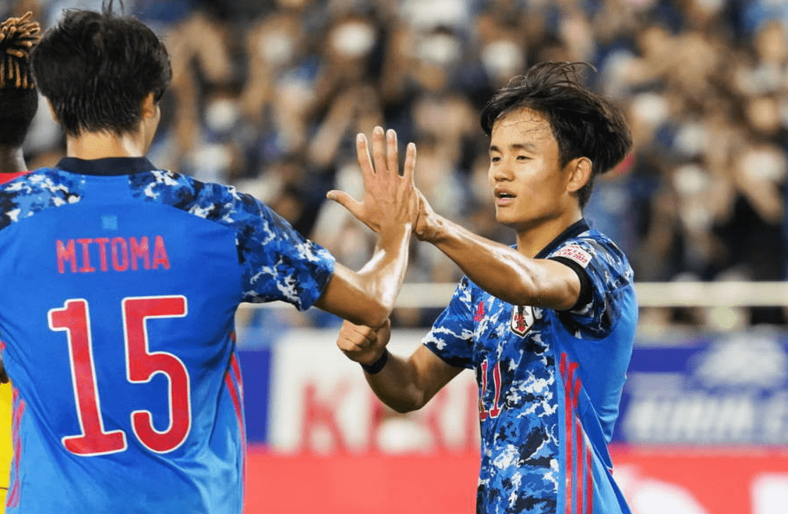 东亚足球赛事中出现令人瞩目的高光时刻 东亚足球赛事中出现令人瞩目的高光时刻