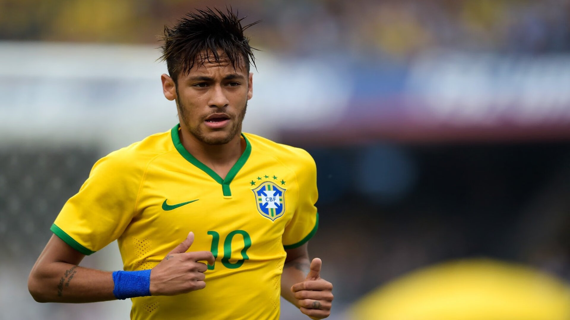 摩纳哥强压挪威,弗拉霍维奇一锤定音,诠释足球场上的唯一性