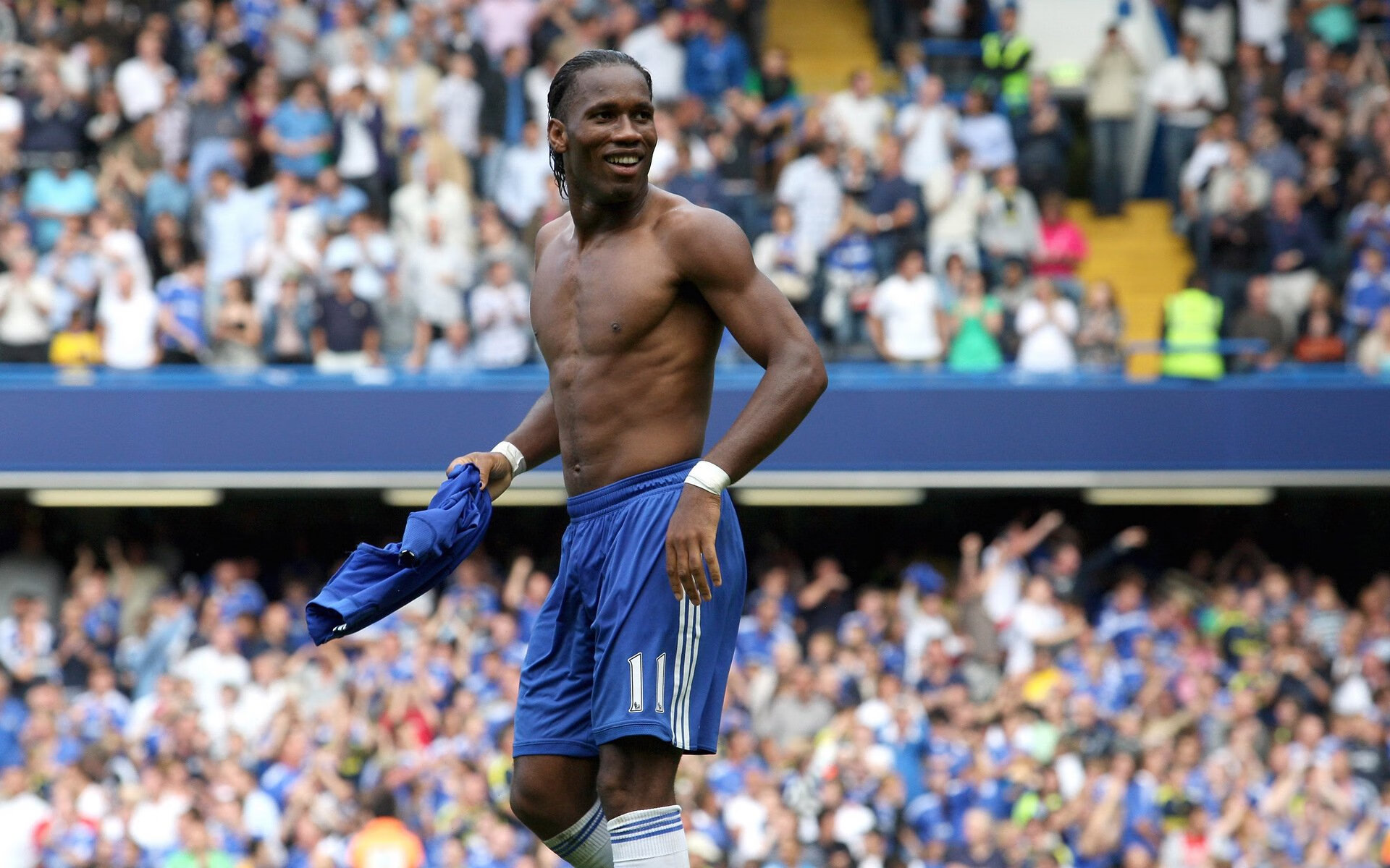 当巴斯克铁骑遭遇东亚旋风，穆勒火热状态映照下的足球文明对话